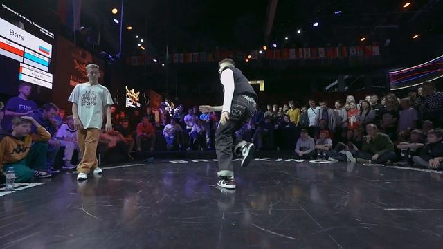 Grom vs Bars ★ 1/2 BBoys 16-18 ROBC 2022 смотреть онлайн