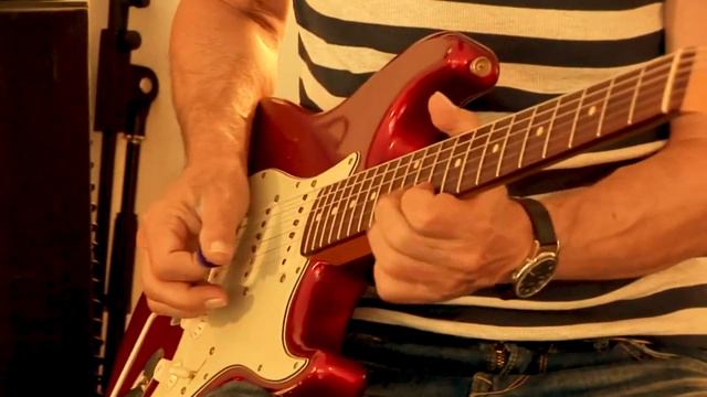 2006 Fender Custom Shop 1960 Stratocaster Heavy-Relic (candy apple red) смотреть онлайн