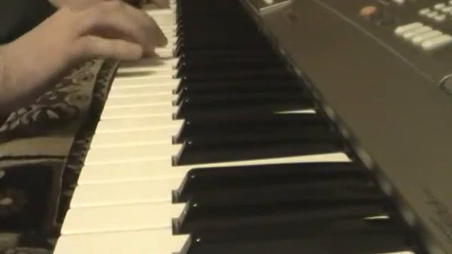 Sinan Özen - Sigaramın Dumanı Sen (Org Yamaha A300) смотреть онлайн