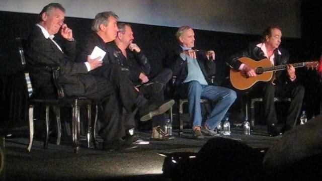 Monty Python Reunion - Cast Sings "The Galaxy Song" смотреть онлайн
