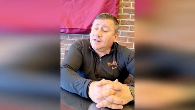 Анекдот как мама позвала сыночка смотреть онлайн