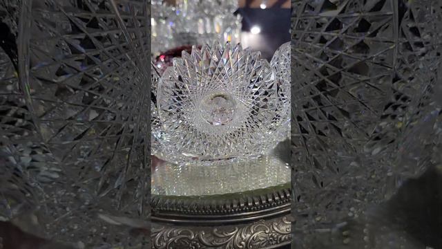 American Brilliant Cut Glass for sale at Big Red Barn 10 22 video 1 смотреть онлайн