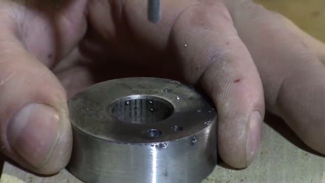 Кондуктор для сверления отверстий под 90° Jig for drilling holes at 90° смотреть онлайн