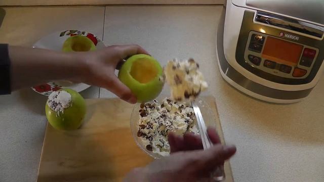 ЯБЛОКИ, ЗАПЕЧЕННЫЕ С ТВОРОГОМ В МУЛЬТИВАРКЕ MARUCHI RW-FZ47 смотреть онлайн