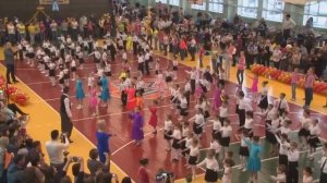 'Я рисую речку'   массовый танец  Магнитогорск 21 декабря 2014 г