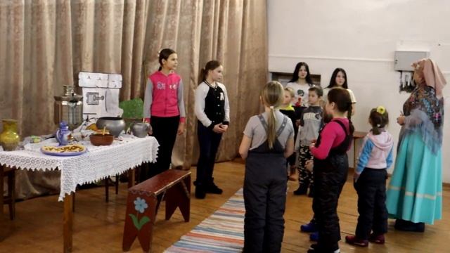 "В гостях у русского быта" смотреть онлайн