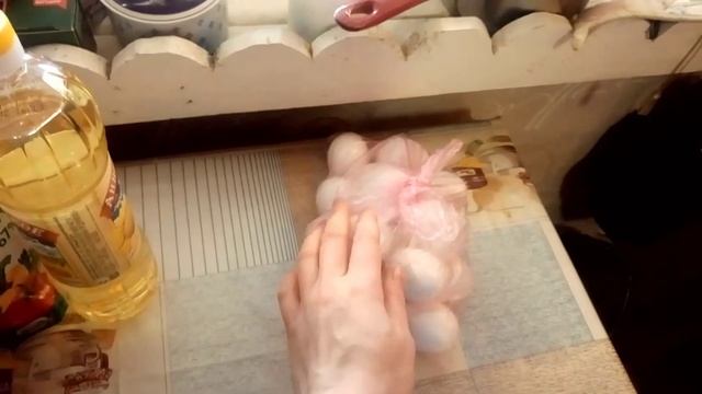 ✍️ РИСУЮ ОТКРЫТКУ НА 23 ФЕВРАЛЯ//ГОТОВЛЮ ОЛИВЬЕ//У ВИКИ ШИШКА смотреть онлайн