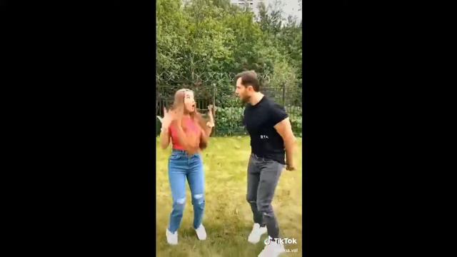 ТИК ТОК Песни /Валя Карнавал #Психушка /Примьера клипа. смотреть онлайн