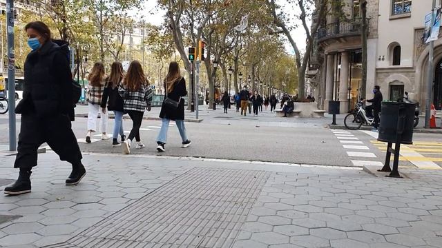 Что носит Испания, Что модно , ПРИМЕРКА. COS #Испания смотреть онлайн