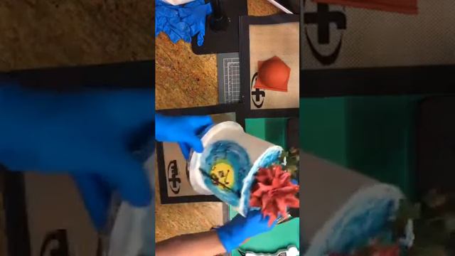 How to make an Isomalt snowman( live recorded demo) смотреть онлайн