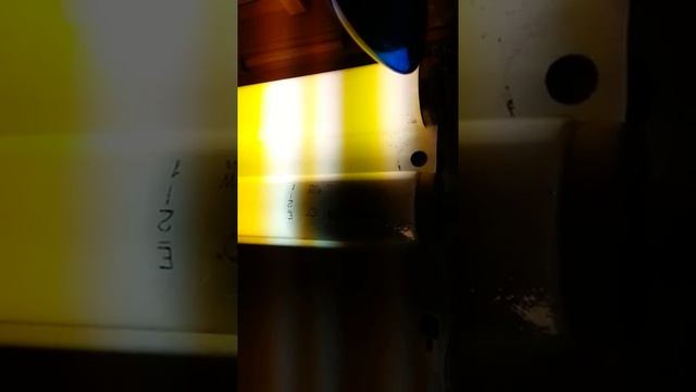 Fuorescent Light Eol смотреть онлайн