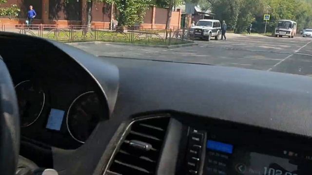 Уаз Патриот, он уже давно не просто внедорожник. Именно поэтому мы его и купили. смотреть онлайн