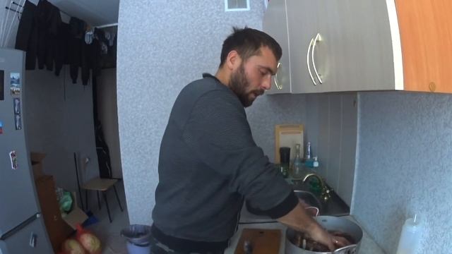 Добыл зайца, сумей вкусно его приготовить!!! смотреть онлайн