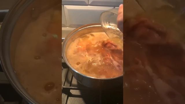 Гороховый суп с копчеными крылышками ? смотреть онлайн