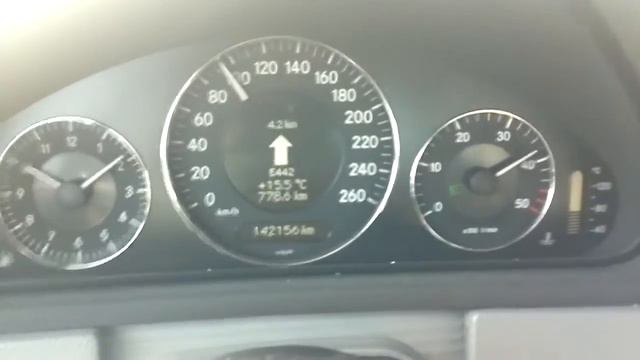 Mercedes Benz CLK 220CDI acceleration смотреть онлайн