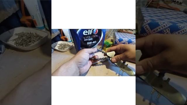 Моточасы. Замена масла ДВС, салонного, воздушного, маслянного фильтров на рено Меган 2. 1.6..mp4 смотреть онлайн
