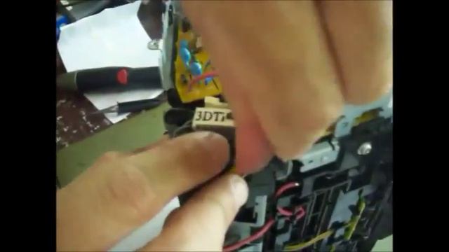 Montagem Impressora HP1102w completa passo a passo parte 2 смотреть онлайн