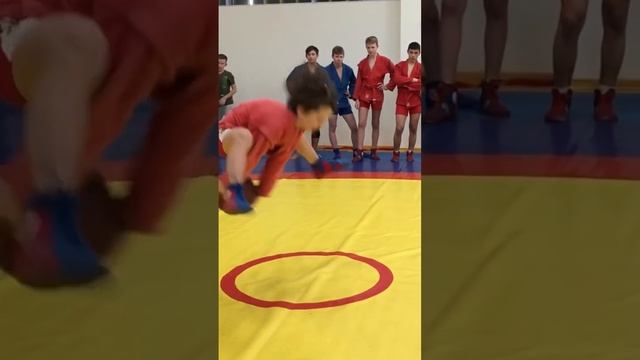 Перепрыгни ? и Забери 1000₽ Челлендж Севастополь Самбо СШОР2 смотреть онлайн