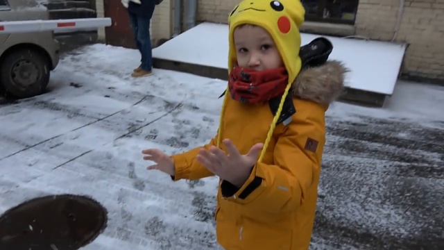 ВЛОГ Яичница смайлик и совунья Едем на медкомиссию и Загадочный подарок от тайно смотреть онлайн