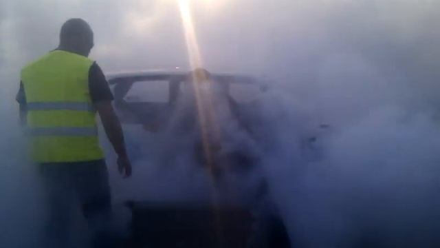 Volvo 240 v8 burnout смотреть онлайн