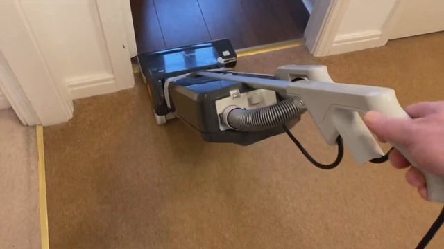 Sebo Evolution 350, Commercial Vacuum, New Belts And House Demo смотреть онлайн