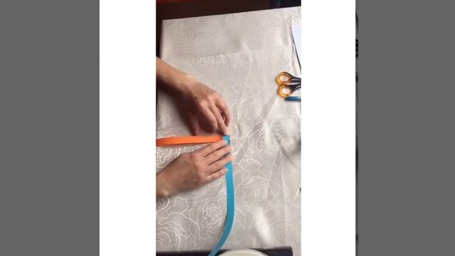 "Гусеничка на листочке" смотреть онлайн