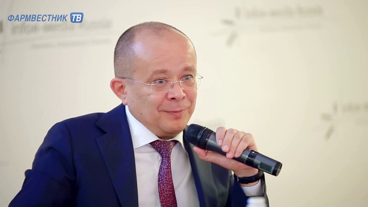 «У редакционного камина» с Андреем Тенишевым смотреть онлайн