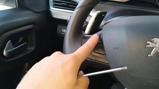 Como remover tirar desmontar bolsa do airbag volante Peugeot 2008 e 208  dicas 🏠 🚙🔧