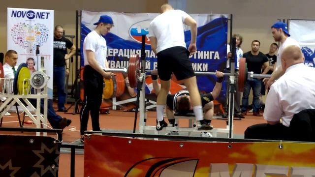 Жим лёжа, 200 кг смотреть онлайн