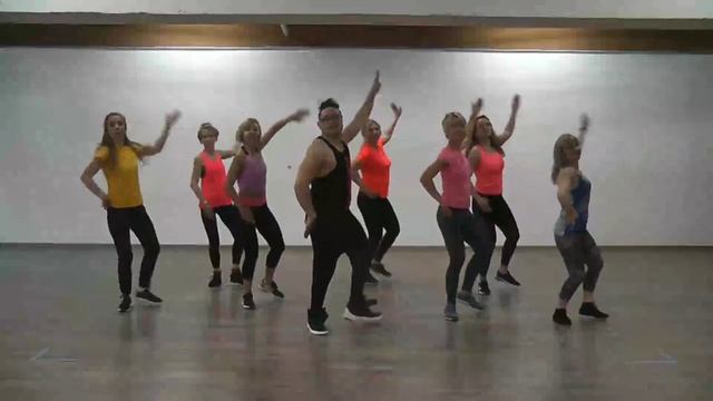 Cumbia Caliente Zumba Fitness ( Zin 78).