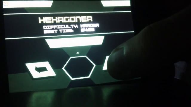 Super Hexagon - iOS game смотреть онлайн