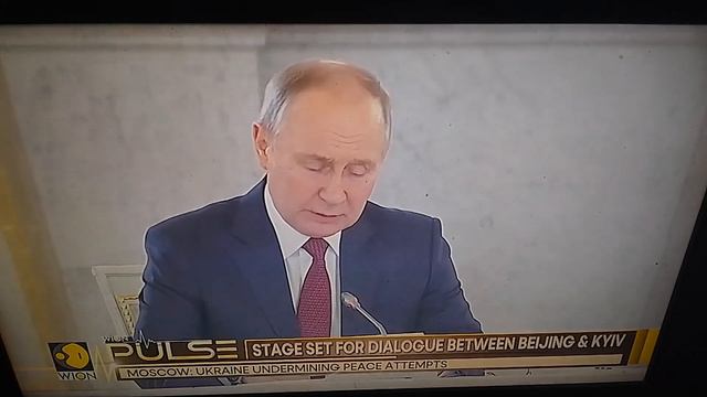 Ukraine undermining peace attempts смотреть онлайн