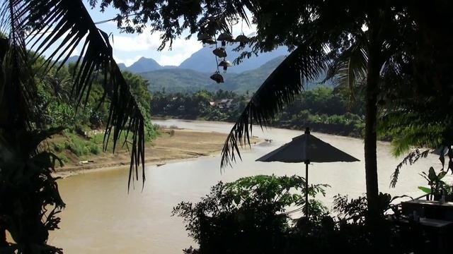 Laos Travel - Luang Prabang -City Tour смотреть онлайн