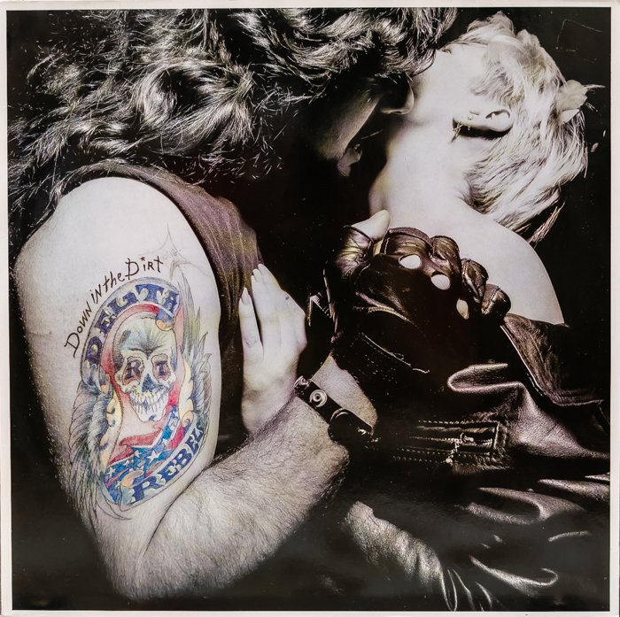 Delta Rebels – Down In The Dirt смотреть онлайн