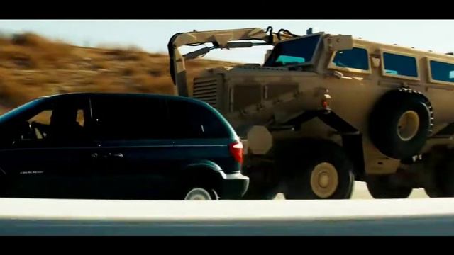 Трансформеры 2007| Вызов Авиации| Оптимус Прайм Против Боункрашера| HD смотреть онлайн