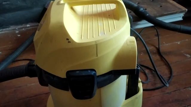 Лайф хак по работе с пылесосом Karcher WD 3 P смотреть онлайн