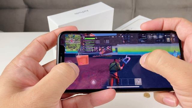 iPhone Xs Fortnite Game Test 60 FPS смотреть онлайн