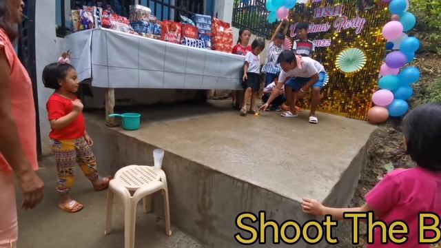 Blow The Ball Challenge + Shoot The Ball Challenge || Christmas Party Games 2022 || FroiHash Vlogs смотреть онлайн