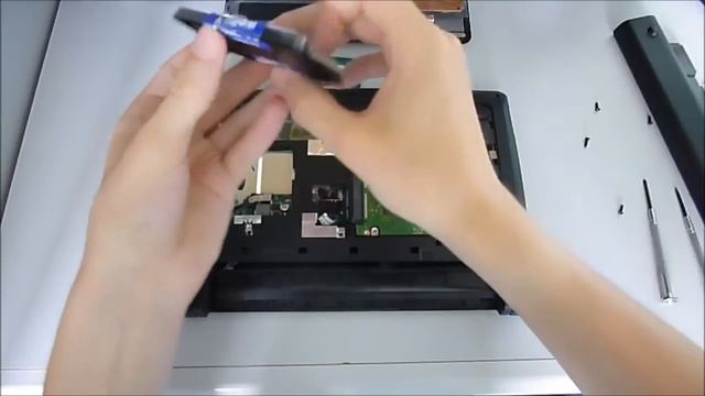 Memory Upgrade - Acer Aspire One D257 Netbook смотреть онлайн