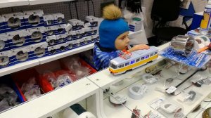 Игрушечный трамвай 🚋