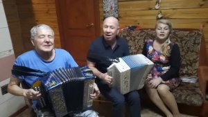 И ЩЕПЕРИТСЯ ДОМОЙ!!!