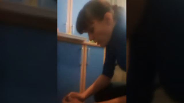 Мама варит борщ смотреть онлайн
