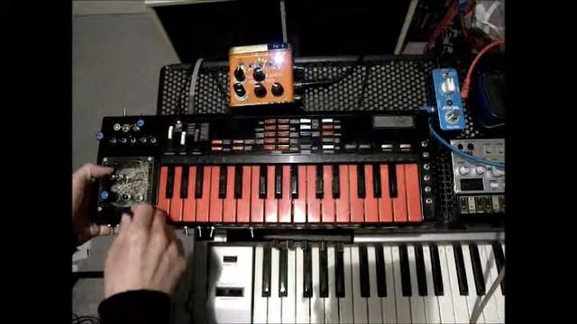 Casio SK - 1 Evil Red "Extreme Bending" смотреть онлайн