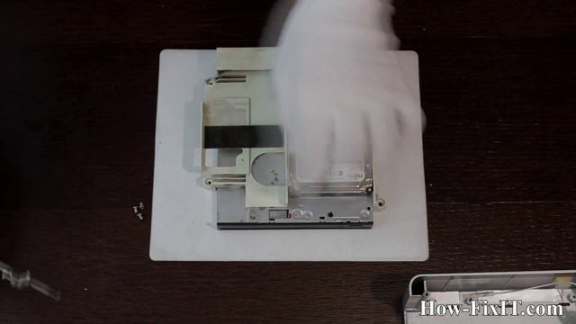 How to install SSD in Fujitsu Siemens Esprimo Q5020 | Hard Drive replacement смотреть онлайн