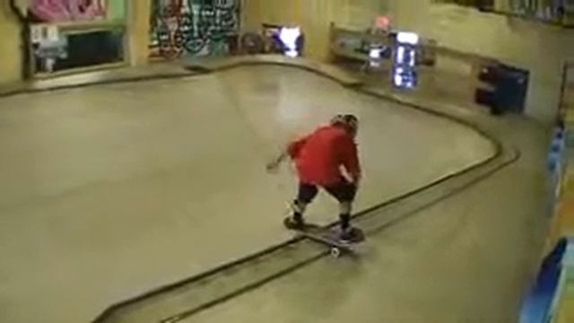 Shea Burrows 6 year old Termite Skateboard Team rider at The Park смотреть онлайн