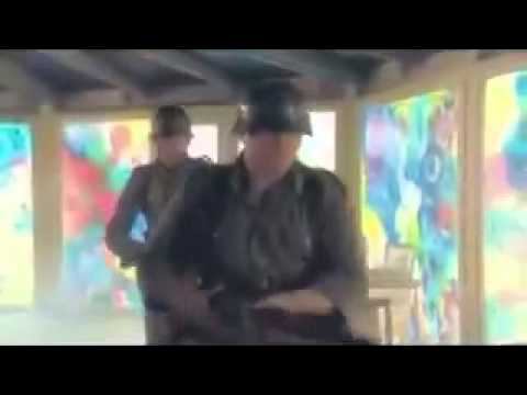 Один из немногих клипов, которые я могу назвать шедеврами смотреть онлайн