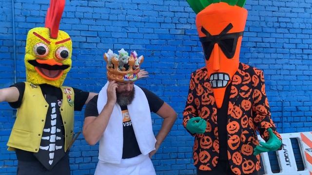 Goat Vs. Fish Vs. Radioactive Chicken Heads смотреть онлайн