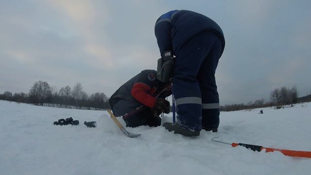 Нереально огромная щука на жерлицу смотреть онлайн