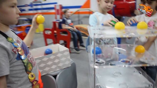 Флеш-Моб Mannequin Challenge от отряда "Солнышки" весеннего лагеря смотреть онлайн