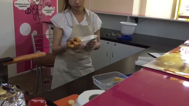 Гонконгские вафли | Пассаж | Hong Kong Style Egg Waffle смотреть онлайн